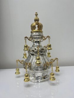 The rebbes crown silver with gold